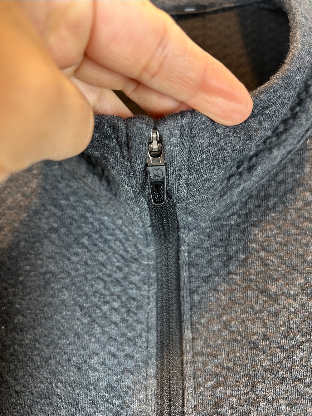 Lululemon At Ease Half -Zip Pullover Sweatshirt in Dark Charcoal size L - Picture 6 of 7